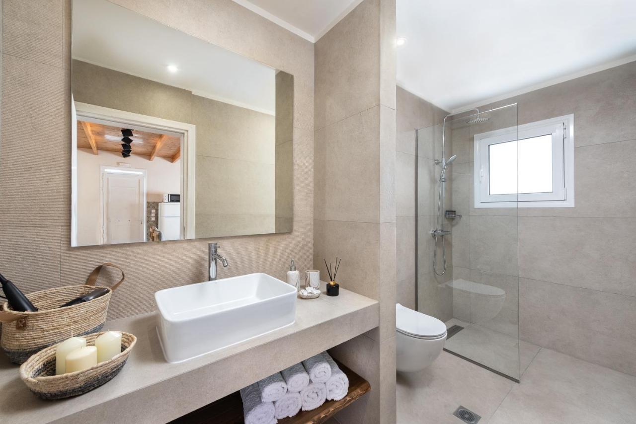 Апартаменты Anastasios House Stegna - Up Floor Архангелос Экстерьер фото